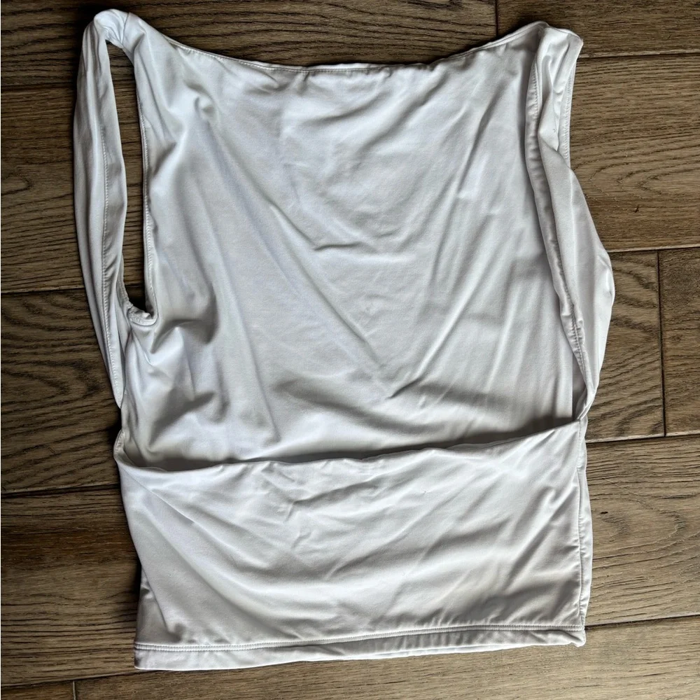 Open Back High Neck Sleeveless Tank White Small - Picture 7 of 9
